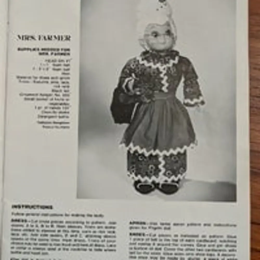 Living Dolls Pattern Book 1972